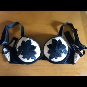 Velvet VS 34B Bra, NEVER WORN